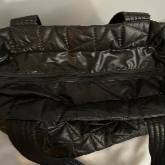 Michael Kors Winnie Quilted Nylon Black Large Tote 35TOUW4T3C - Picture 8 of 12